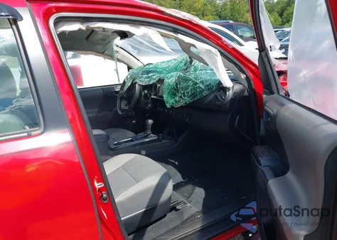 2017 Toyota Tacoma Sr V6 из США, поврежденный, VIN 3TMCZ5AN9HM066940